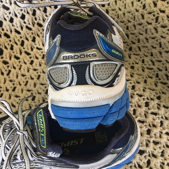 Brooks Ghost 4 DNA Evolution men’s size 11.5. Plenty of life left. Preowned main image 4